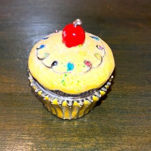 Cupcake jewel box